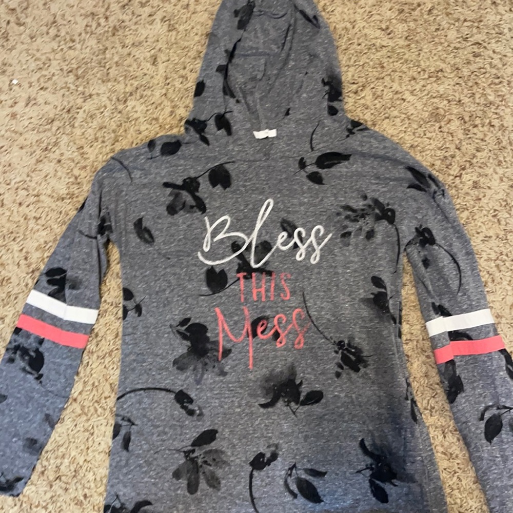 Grey hoodie tshirt